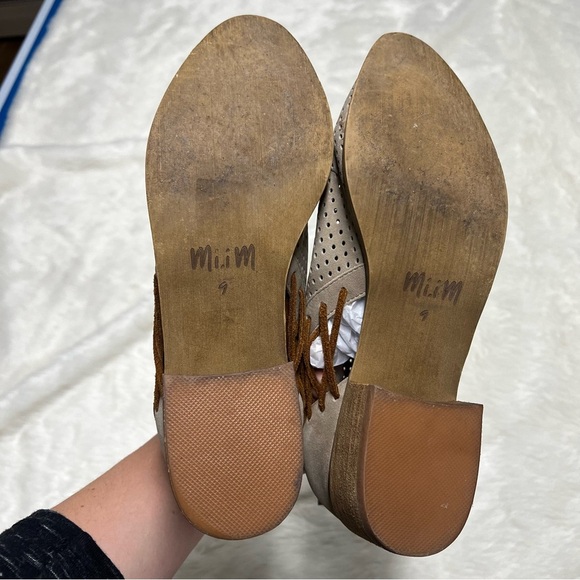 Mi.im taupe vegan ankle‎ booties - Picture 4 of 5